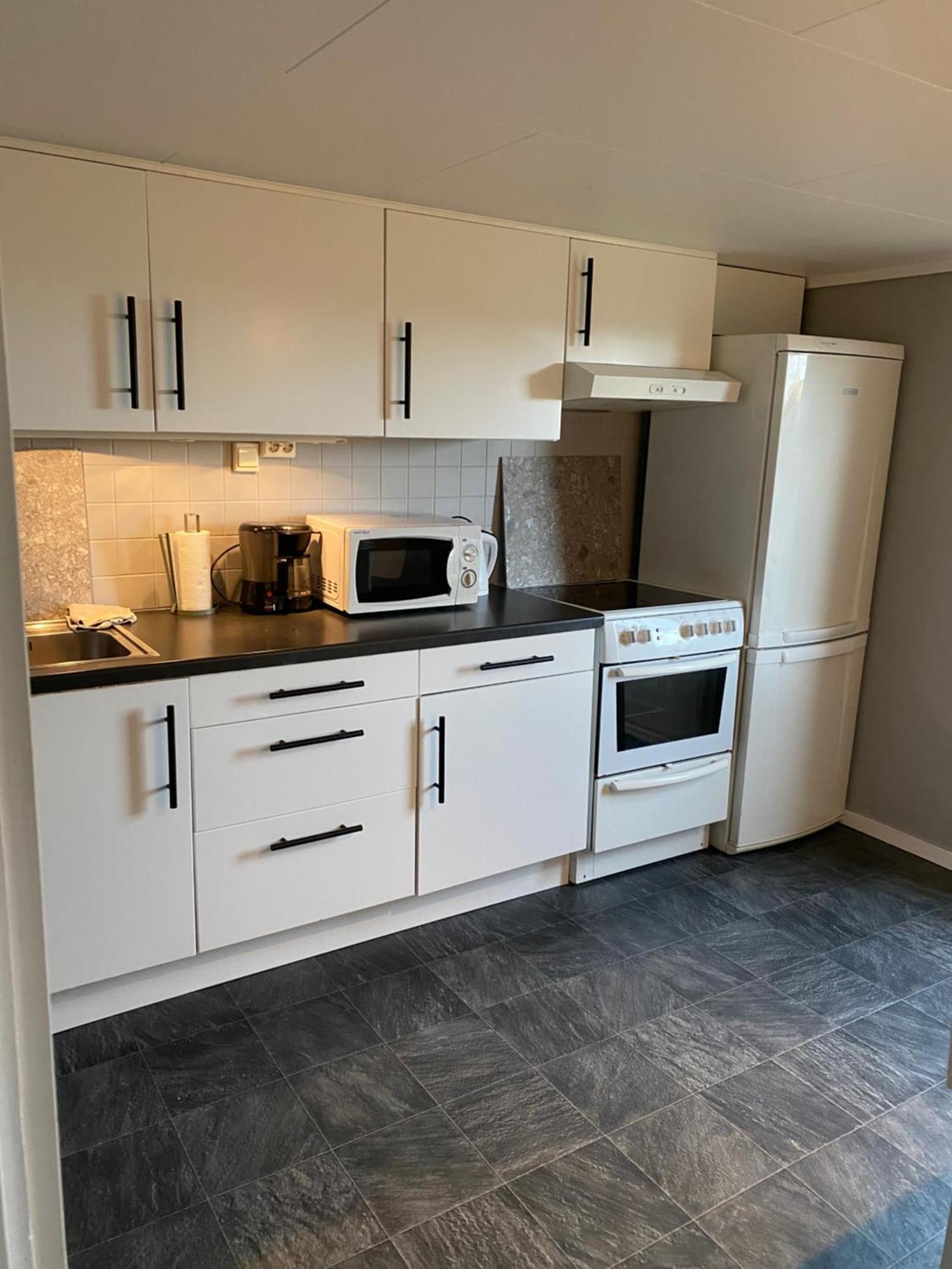 Ingvilds Hybelleilighet Apartamento Kristiansand Exterior foto